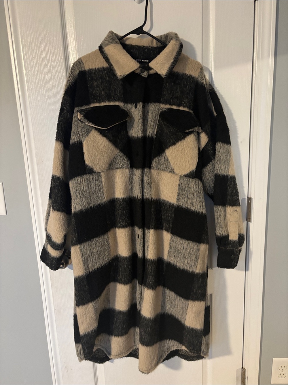 Steve Madden Black and Beige Plaid Faux Fur Shacket Coat